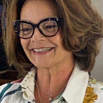 Dra. Isis Aparecida Cunácia Massaro